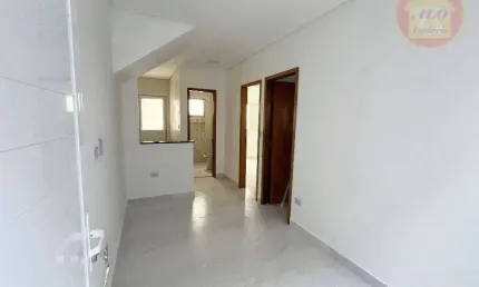 Casa com 2 quartos à venda, 50 m² por R$ 305.000 - Vila Tupiry - Praia Grande/SP