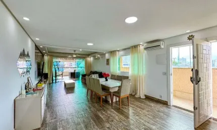 Sobrado com 3 quartos à venda, 451 m² por R$ 1.890.000 - Vila Guilhermina - Praia Grande/SP