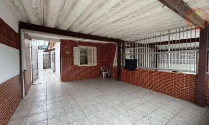 Casa com 2 quartos à venda, 95 m² por R$ 395.000 - Maracanã - Praia Grande/SP
