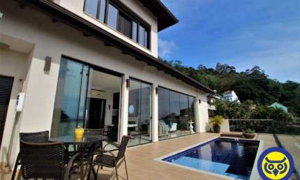 Casa residencial 4 quartos, sendo 3 suítes, piscina, potencial comercial, Centro, Florianópolis