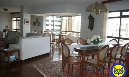 Amplo apartamento na Beira Mar com 4 quartos, sendo 2 suítes