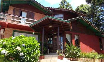 Casa à venda na Rua Antônio Accorsi, 174, Planalto, Gramado