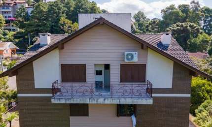 Apartamento com 3 quartos à venda na Rua São Pedro, Planalto, Gramado