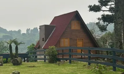 Casa com 2 quartos à venda na Rua Coronel Steiglich, Carazal, Gramado