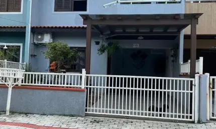 Casa com 3 quartos à venda na Rua Anchieta Canoinhas, Ubatuba, São Francisco do Sul