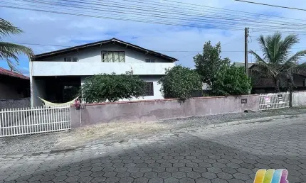 Casa com 3 quartos à venda na Rua Imigrantes, Ubatuba, São Francisco do Sul