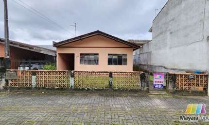 CASA EM RUA COMERCIAL NA RUA MARCILIO DIAS, SÃO FRANCISCO DO SUL