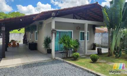CASA COM AMPLO TERRENO NA TAPERA EM SÃO FRANCISCO DO SUL