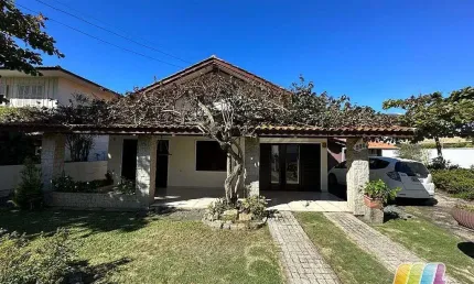 Casa com 4 quartos à venda na Rua Oslo, Itaguaçu, São Francisco do Sul