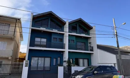 TRIPLEX COM VISTA PARA O MAR NA PRAIA GRANDE EM SÃO FRANCISCO DO SUL