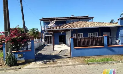 Casa com 7 quartos à venda na Rua Maracaja, Ubatuba, São Francisco do Sul