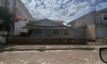 Terreno à venda na Rua Descanso, Ubatuba, São Francisco do Sul