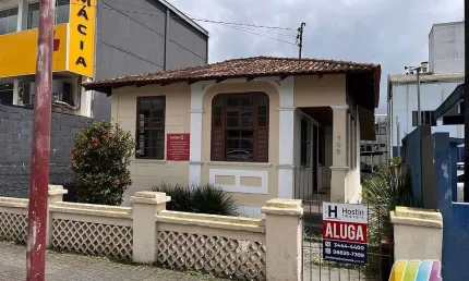 Casa com 2 quartos para alugar na Rua Barão Do Rio Branco, Centro, São Francisco do Sul