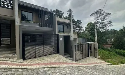 Geminado alto Padrão à venda, América, Joinville, SC