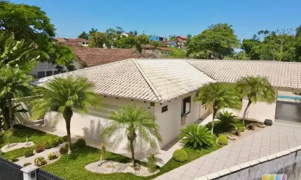 Casa com 3 dormitórios à venda, 288 m² por R$ 1.450.000,00 - Acaraí - São Francisco do Sul/SC