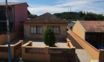 Casa com 3 quartos à venda na Rua Alameida Ipiranga, Centro, São Francisco do Sul