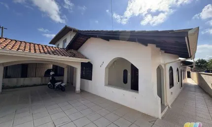 Casa com 4 quartos à venda na Avenida Nereu Ramos, Rocio Grande, São Francisco do Sul