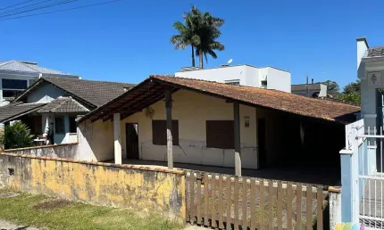 Casa com 3 quartos à venda na Rua Estocolmo, Ubatuba, São Francisco do Sul