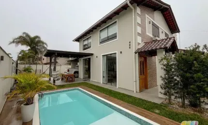 Casa com 4 quartos à venda na Rua Oslo Esquina C Erich Bosse, Itaguaçu, São Francisco do Sul