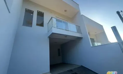 Casa geminada para locação na região central, em são francisco do sul,sc