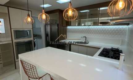 Casa com 4 suítes para venda no bairro Eloy Chaves - Jundiaí/ SP
