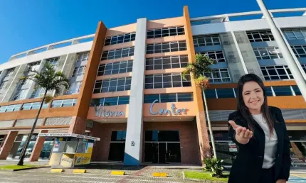 Sala comercial à venda na Rua Vereador Arthur Manoel Mariano, 362, Forquilhinhas, São José, 97 m2 por R$ 475.000