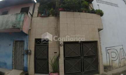 Casa à Venda no Bairro Cristo Redentor em Fortaleza/CE