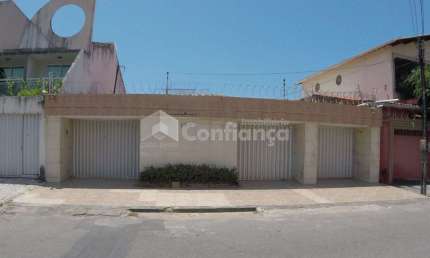 Casa com 4 quartos à venda na Rua Dom José Lourenço, 1079, Parquelândia, Fortaleza