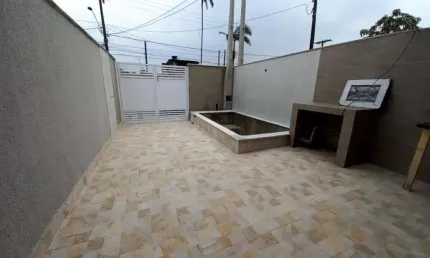 Casa para Venda em Itanhaém, Savoy, 2 dormitórios, 1 suíte, 2 banheiros, 2 vagas