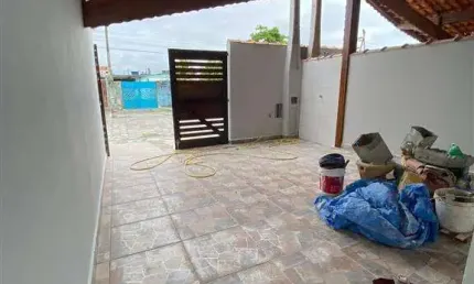 Casa para Venda em Mongaguá, Florida Mirim, 2 dormitórios, 1 suíte, 2 banheiros, 2 vagas