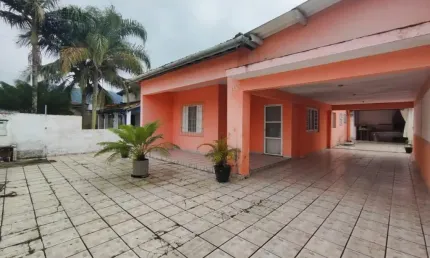 Casa com 2 quartos à venda na Praça Ângelo Guerra, 6701, Balneário Campos Eliseos, Itanhaém