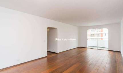 115835 Paraíso. 161m² 3 dormitórios sendo 1 com 2 vagas.