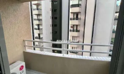 120305 Excelente localização, a 700 metros do metrô