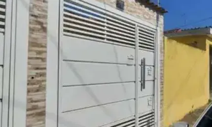 Casa com 3 quartos à venda na Rua Oliveira Coutinho, 76, Jardim Vila Formosa, São Paulo