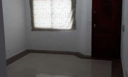 Sobrado com 3 quartos em condomínio fechado para alugar