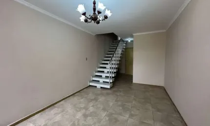 Sobrado com 2 quartos e edicula para vender na vila carrão