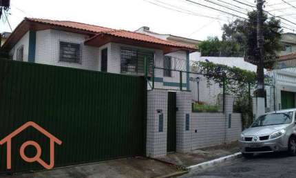Casa a venda com 3 dormitorios proximo ao metrô Conceição e metrô Jabaquara.