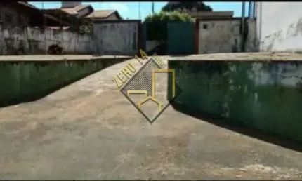 2 LOTES COM BARRAÇÃO PARA VENDA NO CENTRO OTIMA LOCALIZAÇÃO