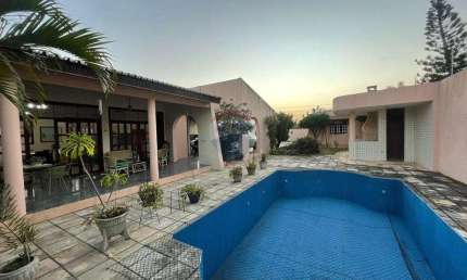 Casa com 6 quartos à venda na Rua Luiz Antônio Bezerra Lopes, 3718, Candelária, Natal