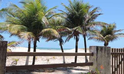 Pousada  a venda com 11 suites, pé na areia na praia de Genipabu