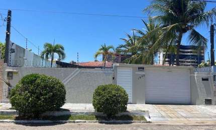Casa com 3 quartos à venda na Rua Professor Dirce Coutinho, 1950, Capim Macio, Natal