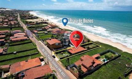 Casa de Praia Beira-mar 3 dormitórios à venda, na Praia de Búzius