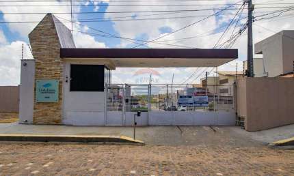 ALUGO Casa Duplex com 4 Suítes Condomio Verdes Mares