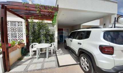 VENDO Casa Reformada com 2/4 em Condominio - Parque das Arvores (Aceita Financiamento)