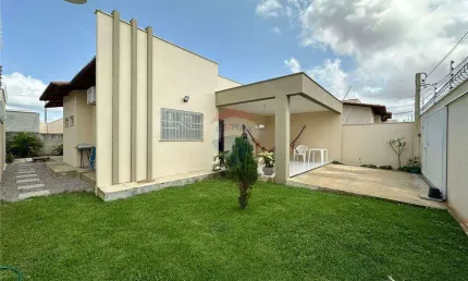 vendo Casa 2 quartos, sendo 1 suíte, bairro Nova Esperança - Parnamirim/RN