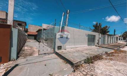 Casa com 4 quartos para alugar no Ponta Negra, Natal 