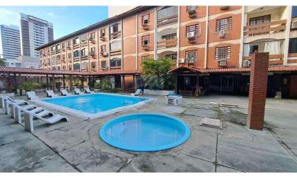 Vendo excelente flat no Condomínio Residence, paralelo a salgado filho, Natal.
