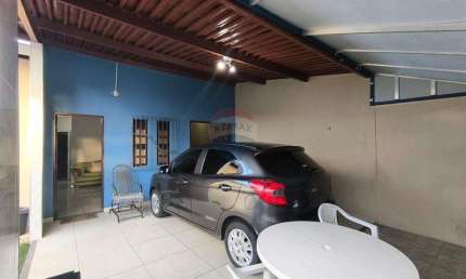 Vendo casa em Emaús – Parnamirim/RN! Muito conservada, com 2 quartos, sendo 1 suíte.