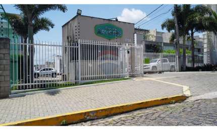 Casa em Nova Parnamirim 3/4, no Condomínio Bosque das Árvores, próximo a Maria Lacerda!!!