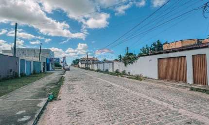 Casa aconchegante e segura em Nova Esperança -  Pronta para receber sua família!